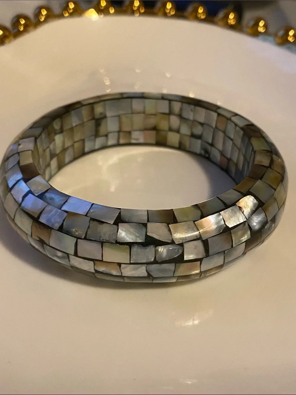 Mother-of-Pearl Mosaic Bangle Bracelet - Iridescent Gray